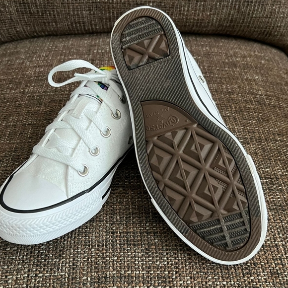 Converse All Star Lo Rainbow Multi Tongue Pride Sneakers, Women's 6, Men's 4 - Picture 2 of 8